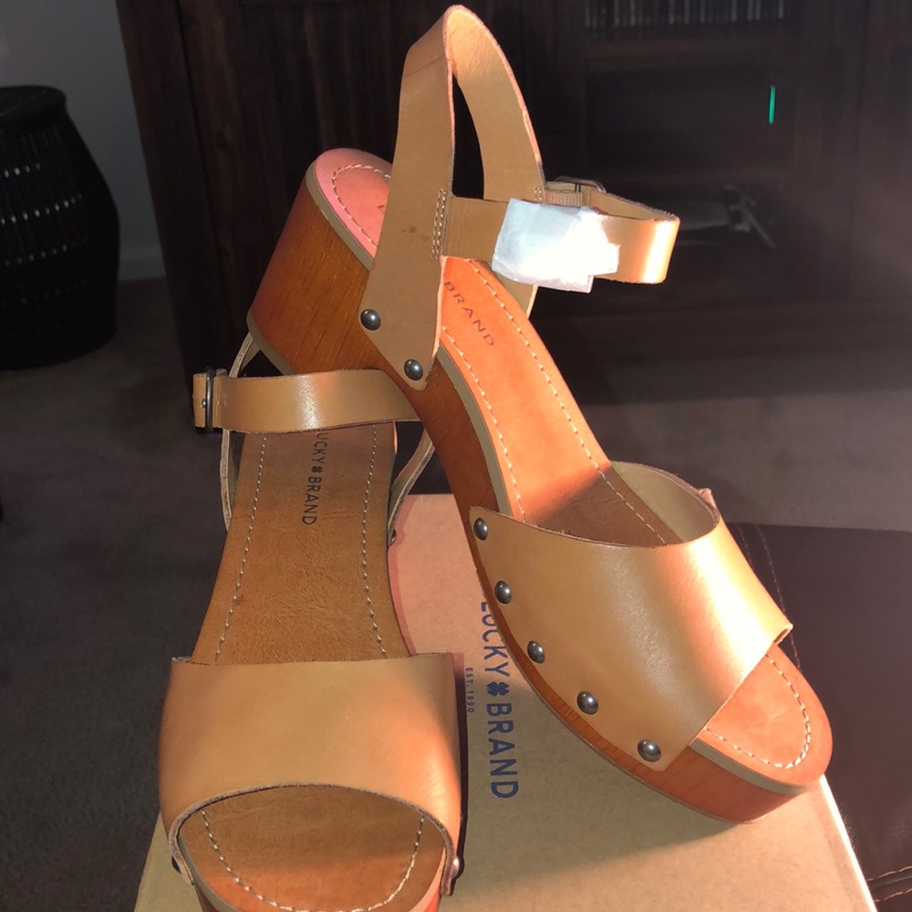 Lucky Brand Sandals